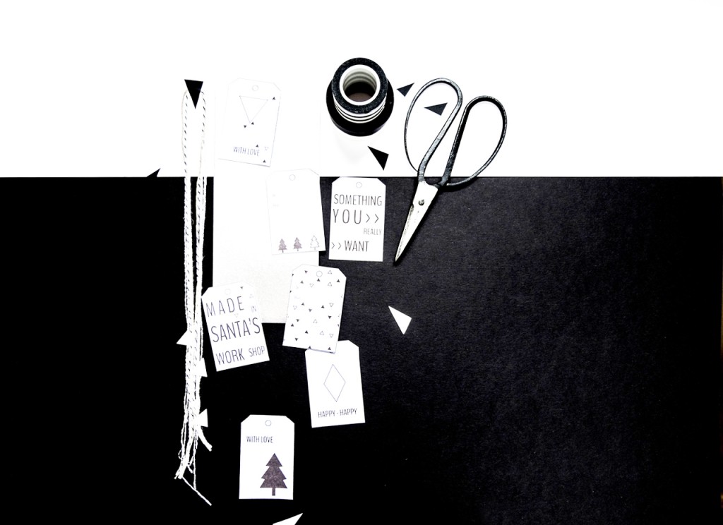 Black & white gift wrapping kit