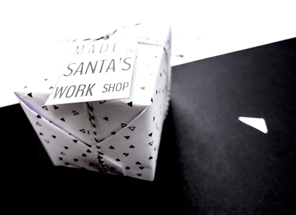 Exemple d'emballage avec étiquette MADE SANTA'S WORK SHOP